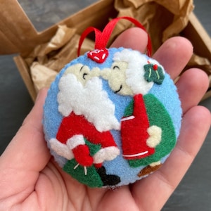 Papá Noel y la señora Claus, adornos navideños, decoraciones navideñas, adornos navideños de fieltro, Papá Noel, señora Claus, regalo de Navidad