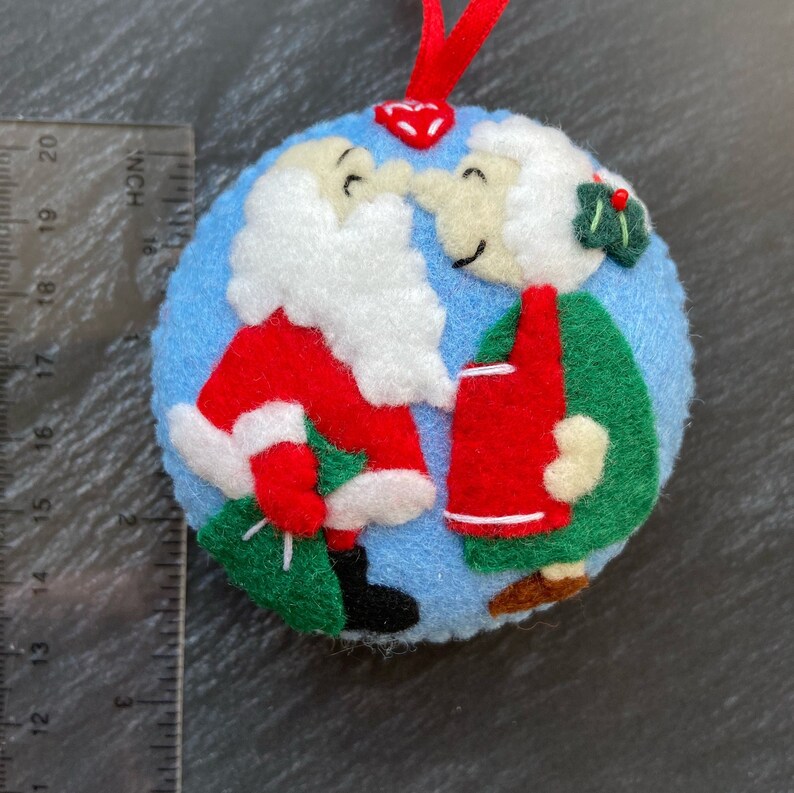 Santa Claus and Mrs Claus, Christmas ornaments, Christmas decorations, Felt Christmas ornaments, Santa Claus, Mrs Claus, Christmas gift image 4