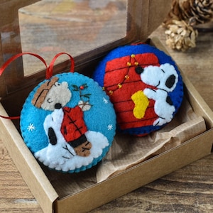 Set of 2, Snoopy Christmas, Christmas decorations, Felt Christmas ornaments, Handmade Christmas decorations, Charlie Brown, Snoopy,