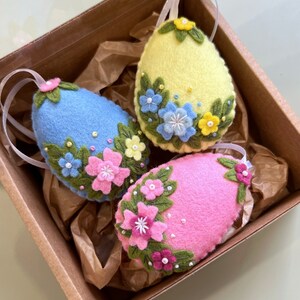 Filz Osterei Ornament, Handgemachte Blumendekoration
