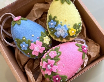 Handmade Felt Easter Egg Ornament, Floral Decoration