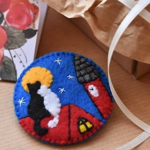 Cat brooch, cat brooches, felt cat brooch, cat pin, cat ornament