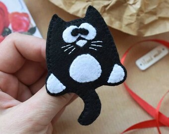 Cat brooch- Felt cat brooch- Cat pin- Cat Jewelry- Cat lover gift- Handmade Brooch- Felt brooch