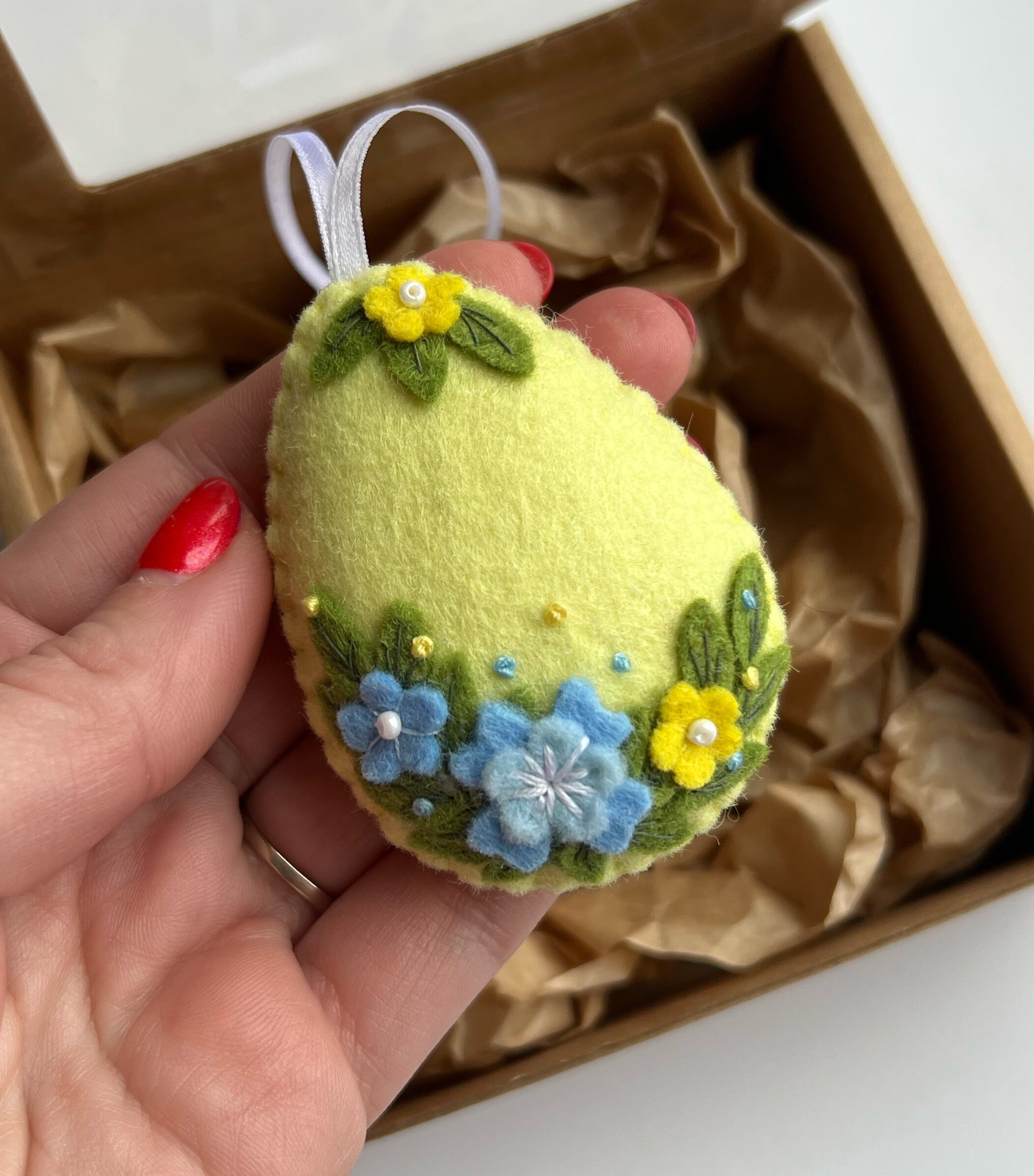 12 Uova Di Pasqua In Feltro Di Lana – Decorazioni Da Appendere, 6x4,5cm, Motivi Floreali E Coniglietti