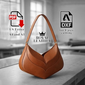 Op de afbeelding: Een bruine leren schoudertas met een uniek bloembladachtig ontwerp. De tas heeft een lange riem en is voorzien van het label "ROYAL LEATHER". De afbeelding bevat ook PDF- en DXF-bestandspictogrammen, met tekst die compatibiliteit met US Letter-, A4- en A1-formaten en lasersnijden aangeeft.