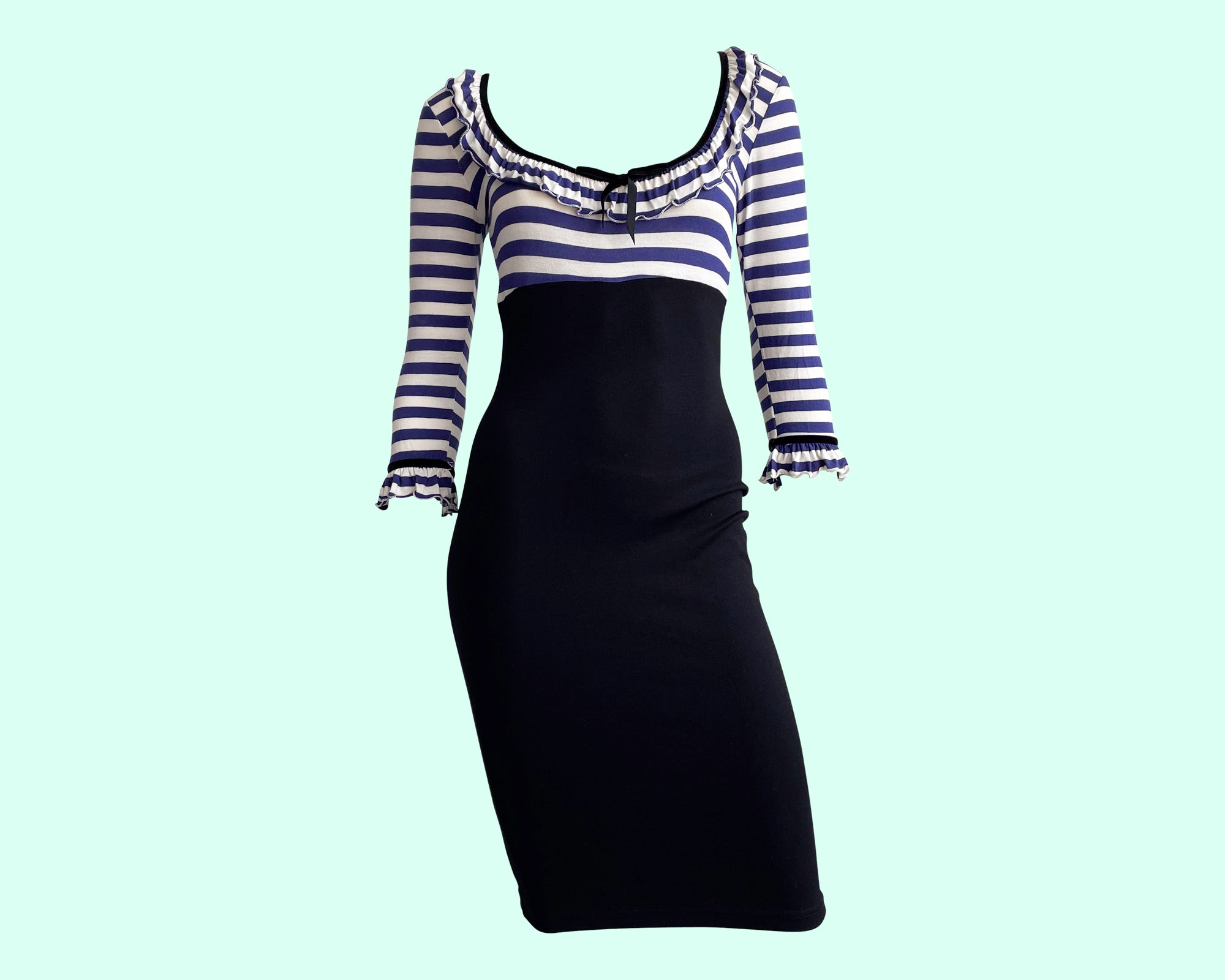 used wheels and dollbaby ドレス Wheels and Dollbaby Wiggle Dress, Sailor Stripe With Ruffled