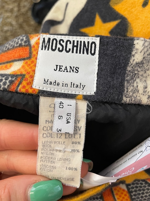 【MOSCHINO COUTURE！】 マルチカラー レトロ プリント スカート MOSCHINO COUTURE！】 マルチカラー レトロ プリント スカート