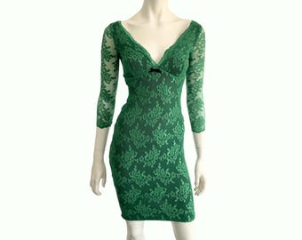 Wheels and Dollbaby Green Wiggle Dress, Bodycon Above the Knee V-Neck Dress, Emerald Green, Size 8, EU 36, US 4