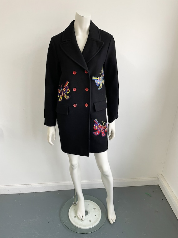 ジェレミースコットMoschino バービーコラボ　ロゴプリント ライトアウター ジェレミースコットMoschino バービーコラボ ロゴプリント ライト