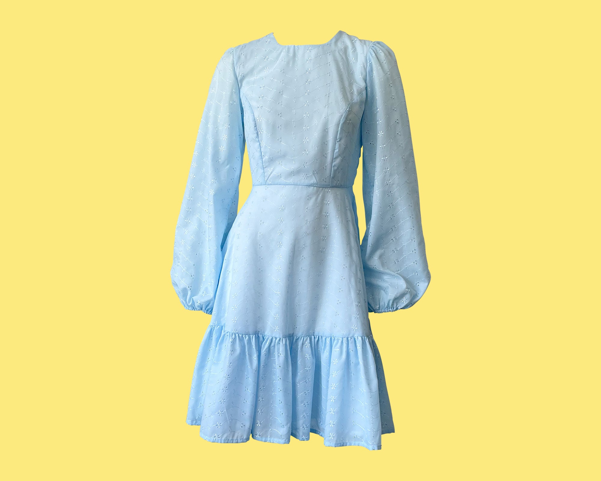 broderie anglaise dress