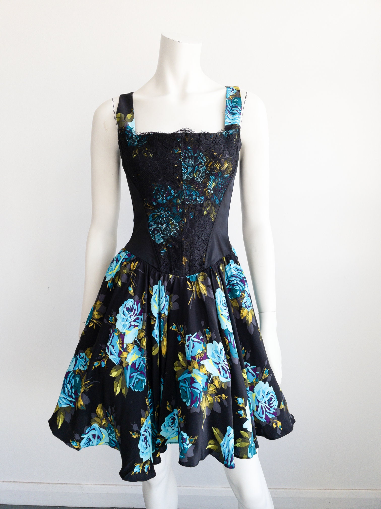 betsey johnson blue lace dress Y2K Dress: Floral Corset Top, A-line Skirt Color:Montecito Placed Print Denim dreams 💙 This sweetheart neck prom dresses Tulle Imported.