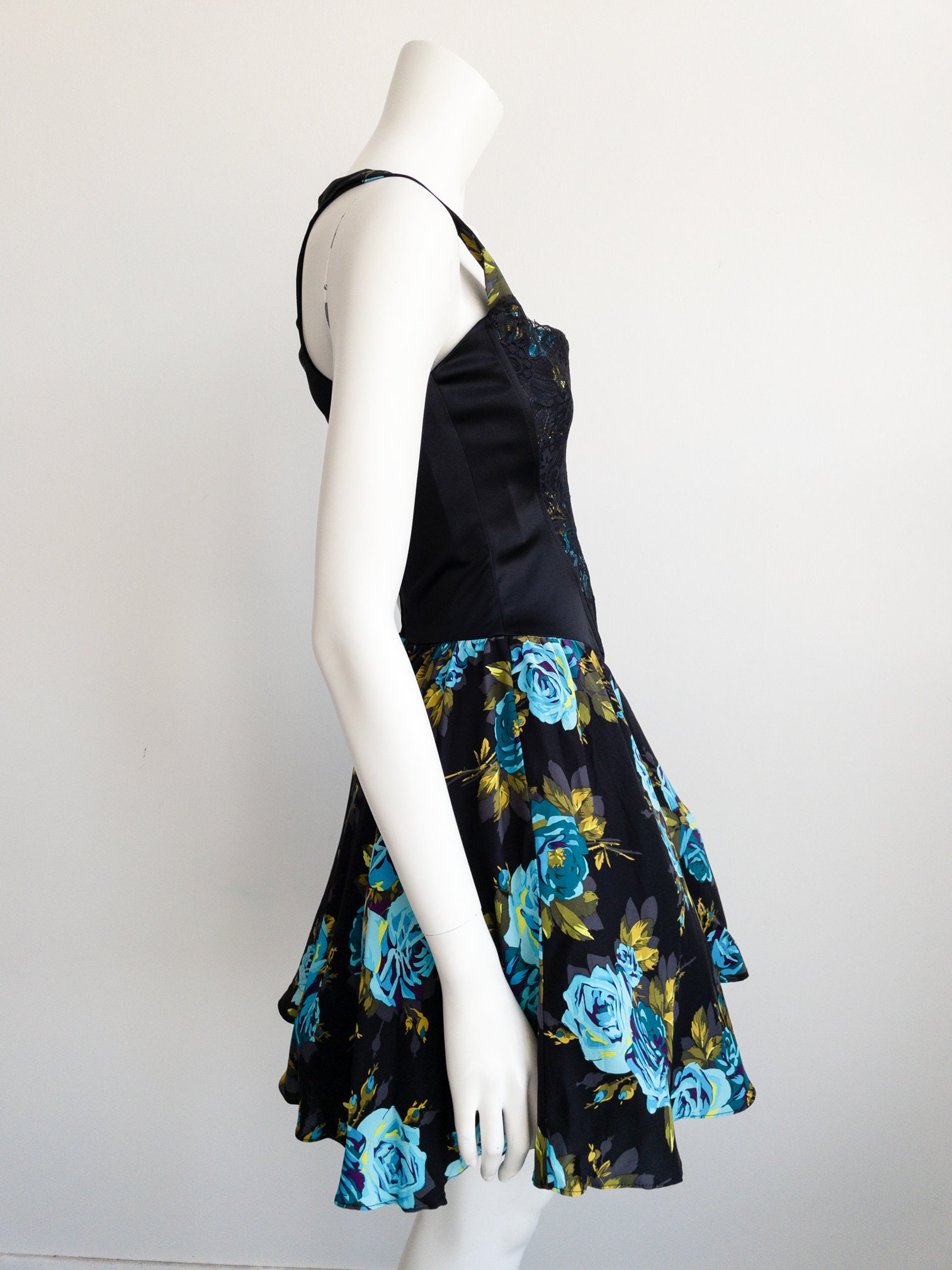 Y2K Betsey Johnson Dress: Blue Floral Lace Corset Top, A-line