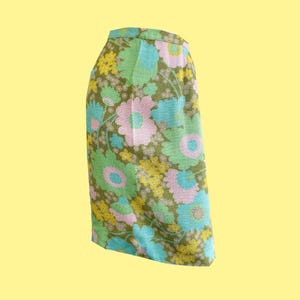 Vintage 60s Floral Pencil Skirt: High Waisted Retro Handmade Size M