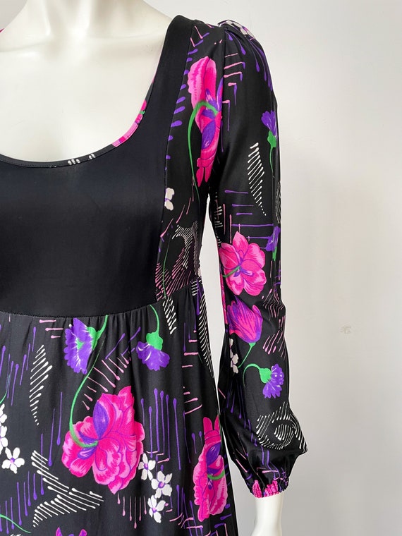 Vintage 70s Floral Maxi Dress, Black & Pink, Flow… - image 4