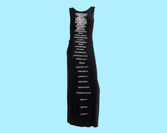 Vintage Moschino maxiklänning: svart typografitryck från 80-talet