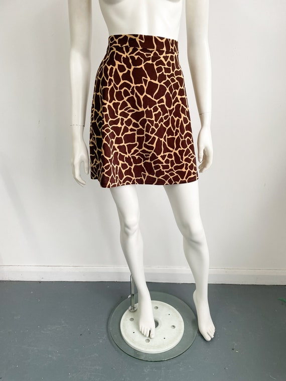 Vintage Giraffe Print Mini Skirt, High Rise, Brow… - image 4
