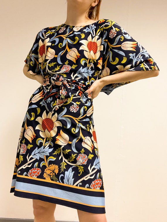 William Morris Print Dress / Batwing Sleeves / Bel