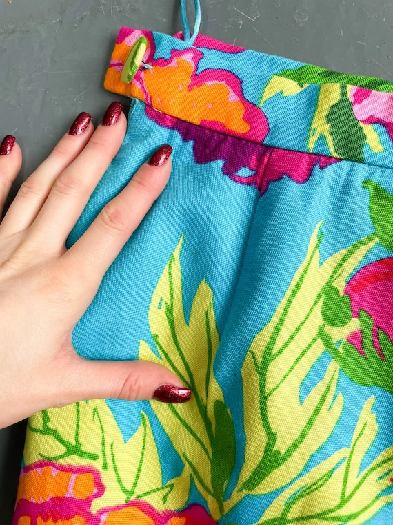 スカート MOSCHINO Printed skirt Multicolor Floral Print Moschino Couture Skirt, Colourful 90s Vintage