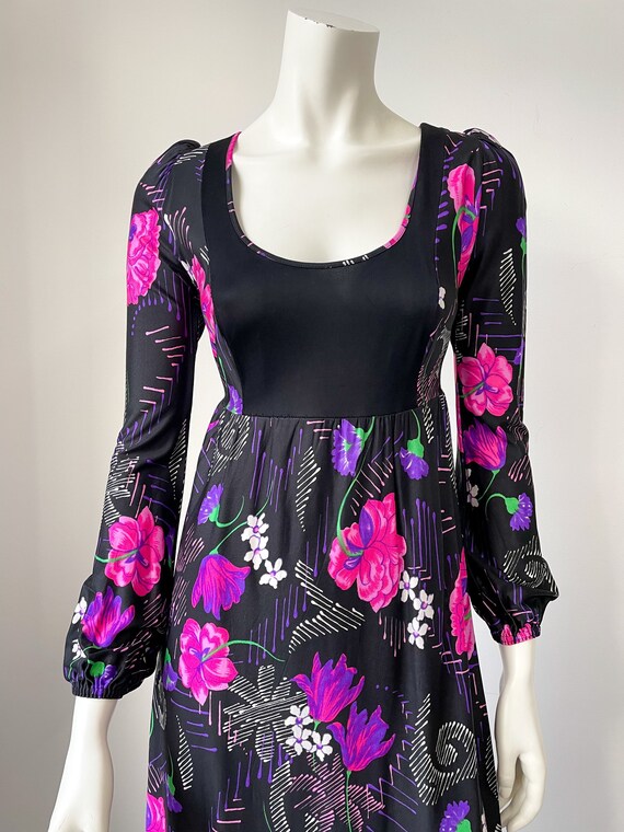 Vintage 70s Floral Maxi Dress, Black & Pink, Flow… - image 5