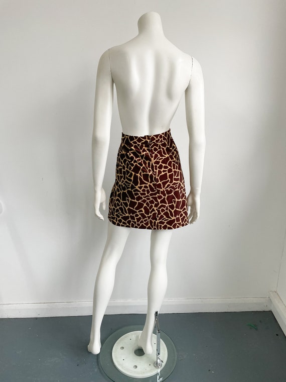 Vintage Giraffe Print Mini Skirt, High Rise, Brow… - image 2