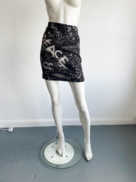 ミニスカート Moschino 'Texture' Print Mini Skirt Moschino Barcode Skirt – 90s Vintage Cotton Mini Skirt XS
