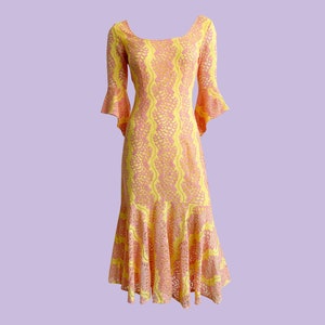 Y2K Lace Cocktail Dress: Teria Yabar Yellow & Pink Fitted Party Dress