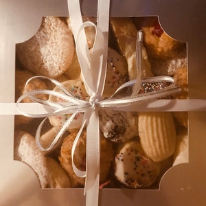 Italian Cookie Assortment image 5