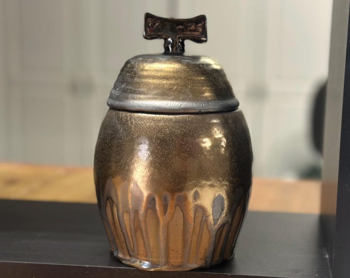 Gold ceramic Urn