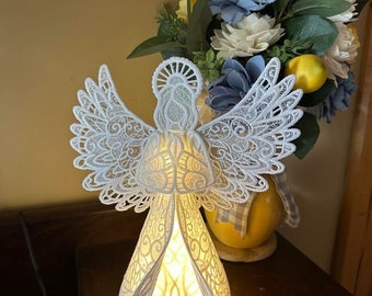 Adorno de árbol de Navidad con ángel de encaje iluminado brillante, centro de mesa, luz nocturna