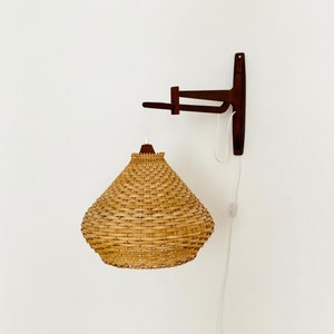 Danish Adjustable Mid-Century Modern Teak and Wicker Wall lamp | 1960s