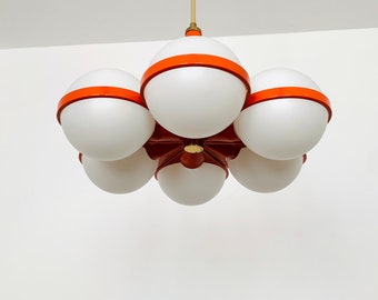 ユニークなエナメル加工のミッドセンチュリーモダンカスケード