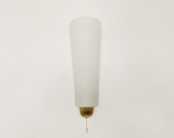Large Mid-Century Modern opaline wall lamp by Wilhelm Wagenfeld for Peill and Putzler | 1950s