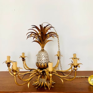 Large Italian Hollywood Regency Pineapple Chandelier by Hans Kögl 1960s image 9