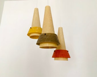 Mid-Century Modern cascading lamp with fiberglass lampshades | 1950s