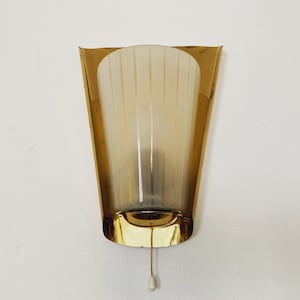 Exceptionally Beautiful Mid-Century Modern Brass Wall Lamp by Wilhelm Wagenfeld for Peill und Putzler | 1950s