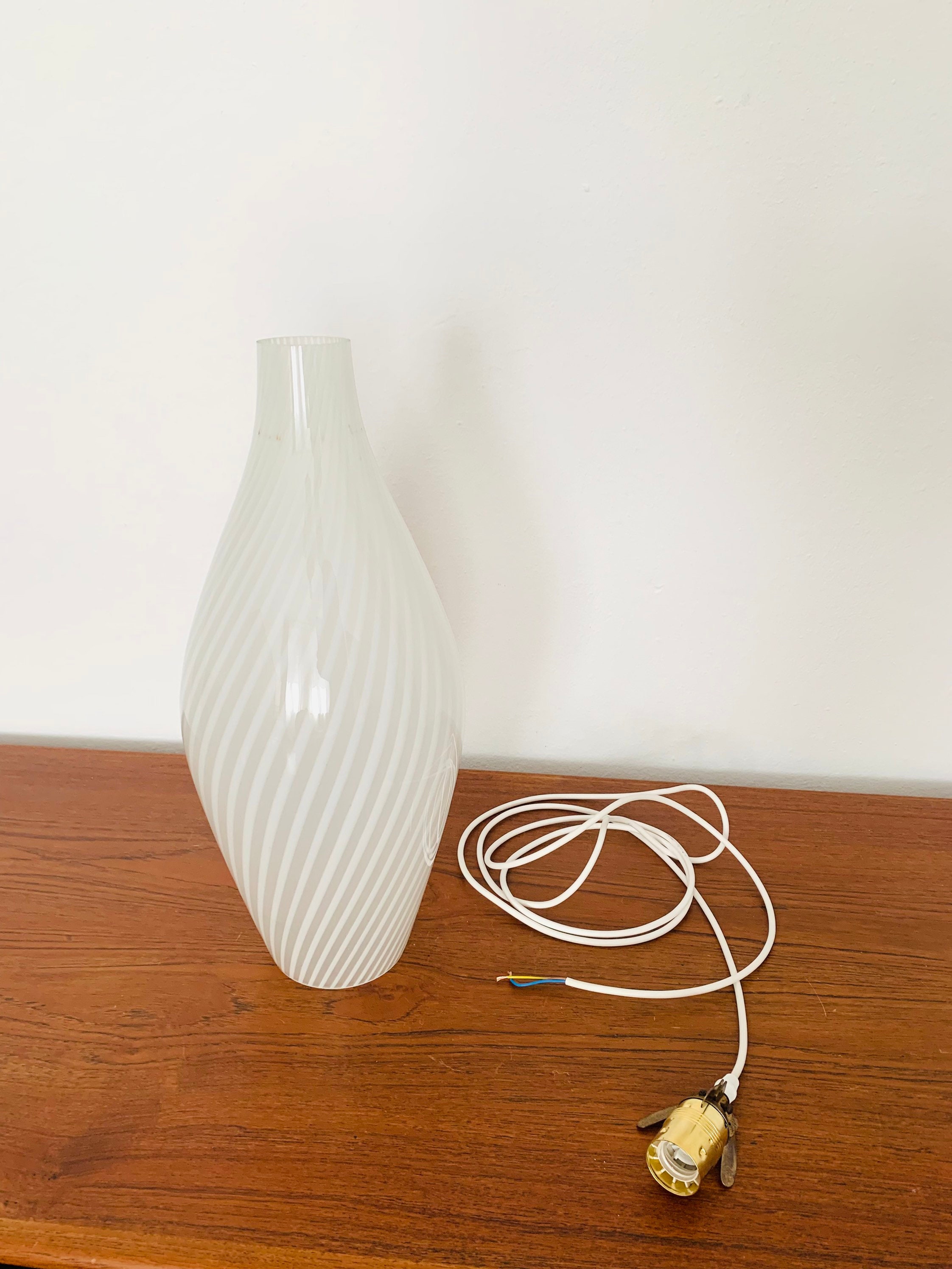 Aloys GangkofnerによるPeillとPutzlerの大型ミッドセンチュリーモダン