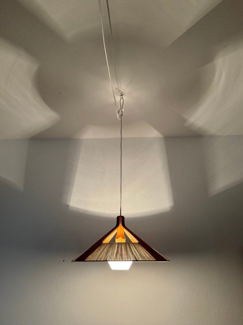 Mid-Century Modern Sisal and Walnut Pendant Lamp by Temde 1960s 画像 6