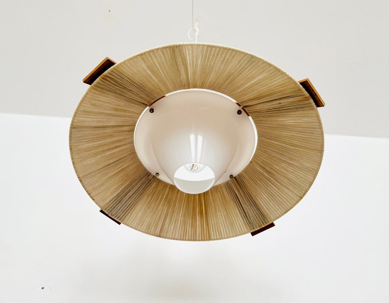 Mid-Century Modern Sisal and Walnut Pendant Lamp by Temde 1960s 画像 4