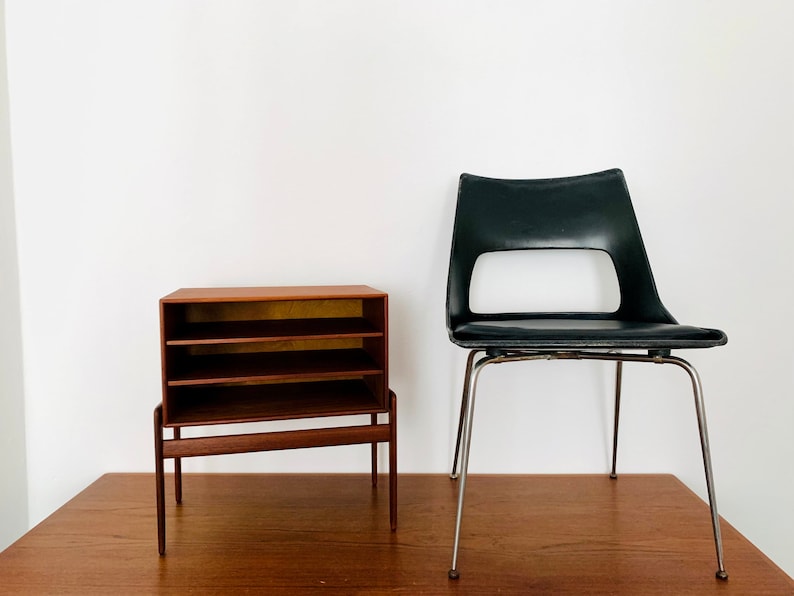 Comodino Mid-Century moderno in legno di teak, Danimarca, di Arne Vodder per Vamo 1960 immagine 5