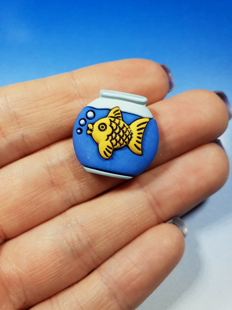 Pin Badge Novelty Goldfish Fish Bowl Lapel Pin Hat Pin Gift Bag Pin Animal
