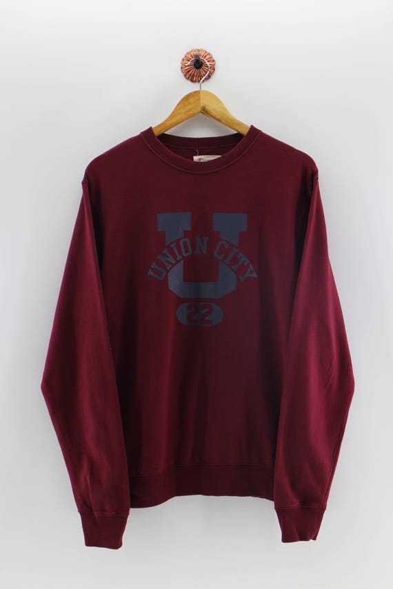 dark red champion sweatshirt