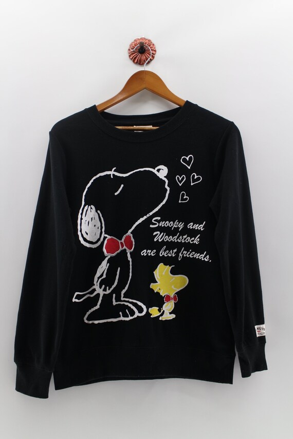 sweatshirt under shirt