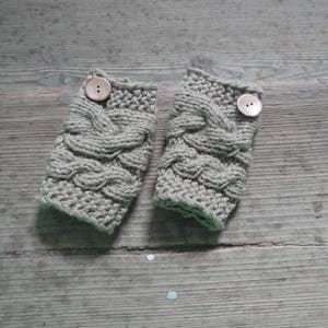 Knit Leg Warmers Baby Leg Warmers, Newborn Leg Warmers, Girl Leggings, Child Leg Warmers / Baby shower gift toddler legwarmers with buttons
