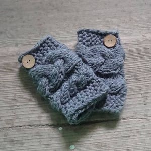 Knit Leg Warmers Baby Leg Warmers, Newborn Leg Warmers, Girl Leggings, Child Leg Warmers / Baby shower gift toddler legwarmers with buttons