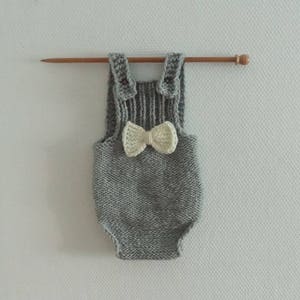 Knit romper with bow photo prop romper Baby knitted romper  Knit Newborn Romper Newborn Girl Prop baby girl romper Knit Baby outfit