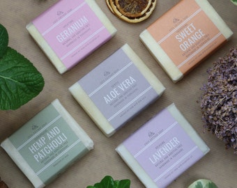 Natural Handmade Soap - Plastic & Palm Oil Free (5 Fragrances)