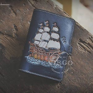 Schiff und Meer handpunzierte Brieftasche für Männer, personalisierte Vintage Geburtstagsleder handgemacht, handgeschnitzt, Handwerkermalerei | maßgeschneidertes Männer-Geschenk