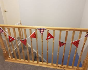 Christmas bunting red