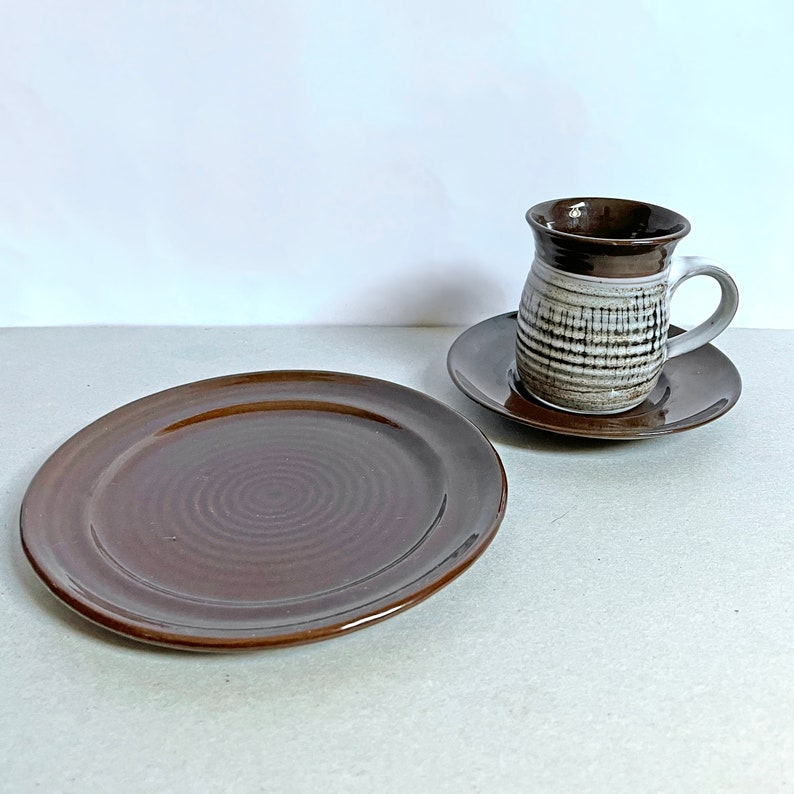 Studio de poterie vintage Skegness Pottery Tasse, soucoupe et assiette Mikado trios des années 70, tasses, assiettes latérales, ensemble de thé/café en faïence image 8