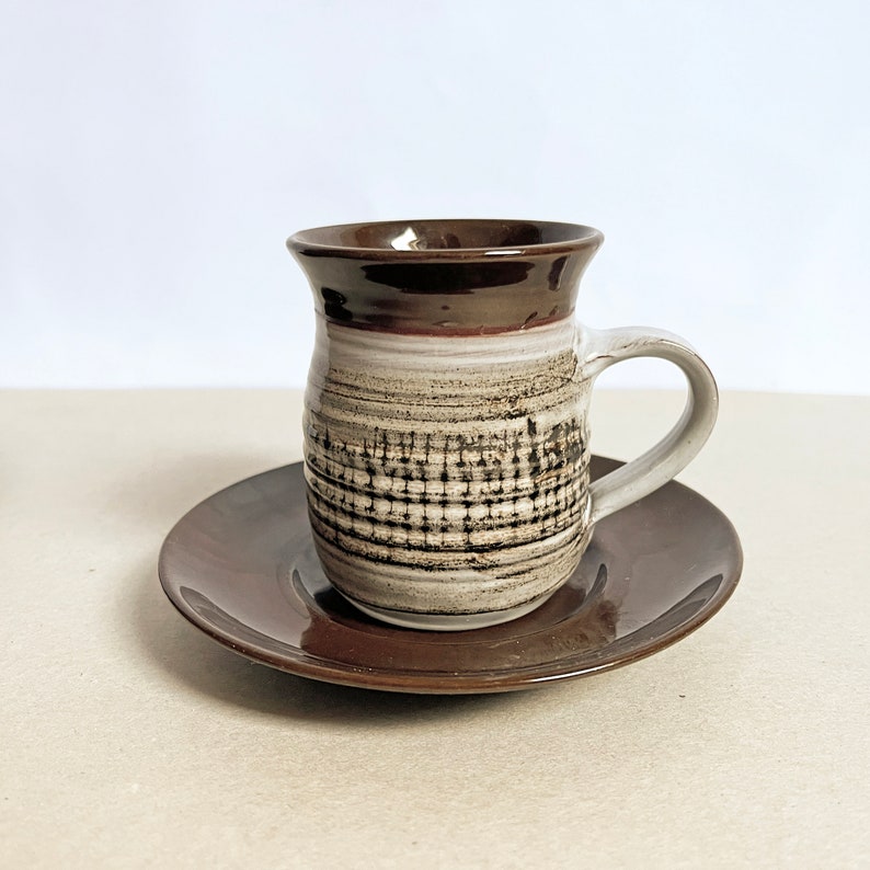 Studio de poterie vintage Skegness Pottery Tasse, soucoupe et assiette Mikado trios des années 70, tasses, assiettes latérales, ensemble de thé/café en faïence image 4